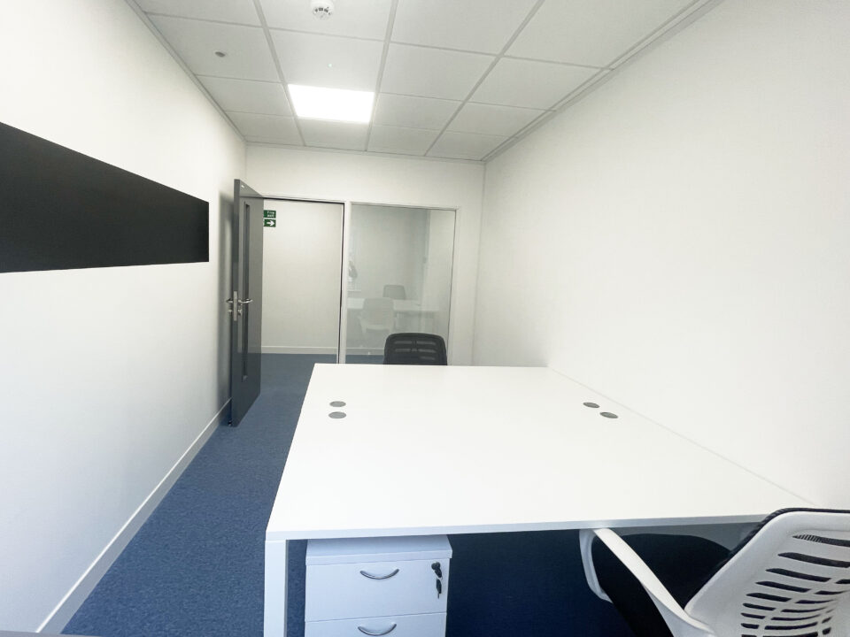 serviced offices for rent on victoria street isle of man